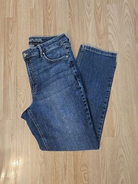 R Jeans Classic Women's Straight Leg Jeans in Dark Blue 32" Waist